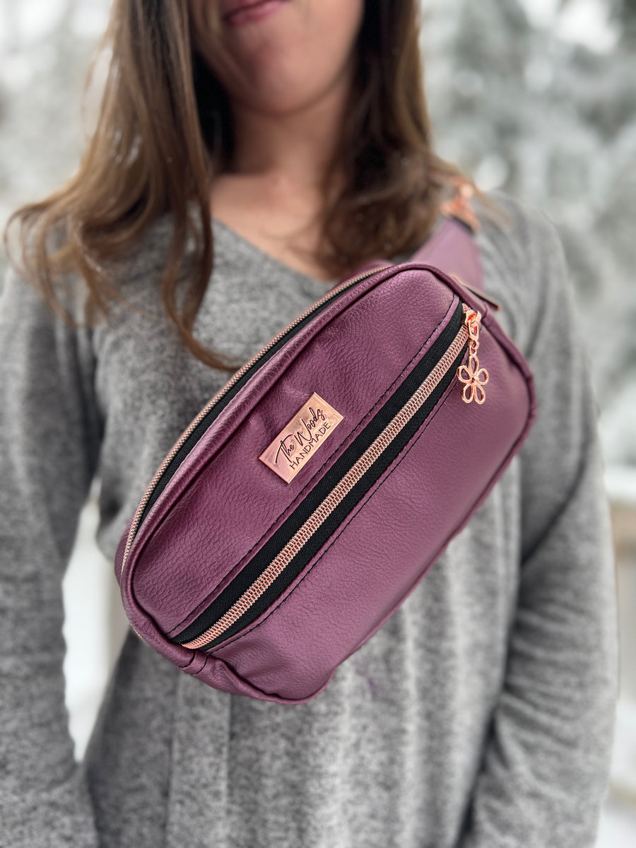 【WOOHWA】SILKY BELT BAG Fern Belt Bag In Buffed Leather - Whiskey – HOBO