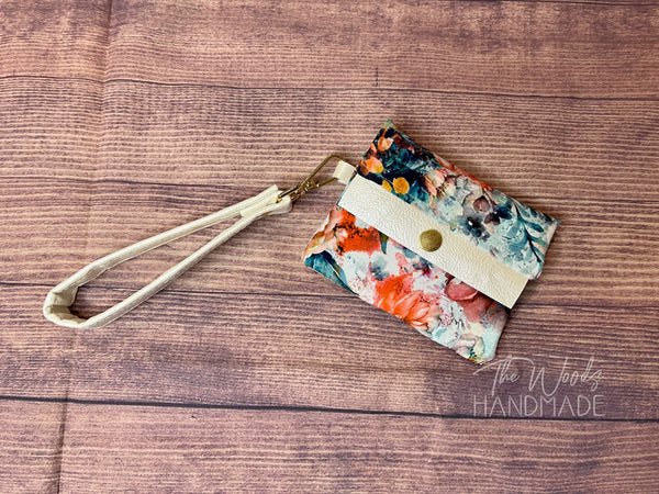 Mini wristlet 2024